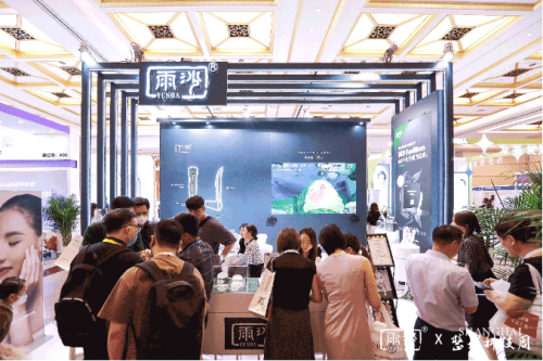 奇异果app官网下载：医美盛宴 2023上海整形科技周：万和整形原料闪动收官！(图2)
