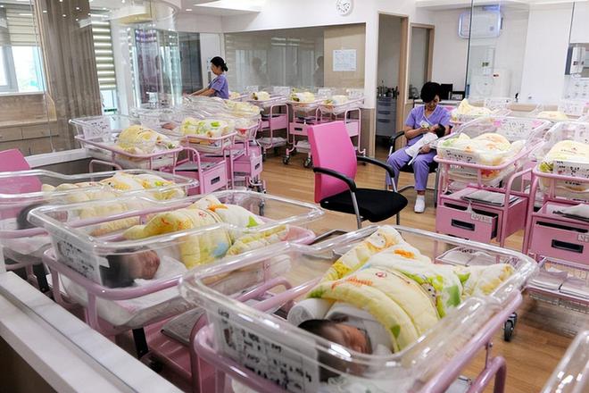 奇异果app官网下载：韩邦错了扩招也办理不了大夫欠缺背后原由值得咱们警备(图3)